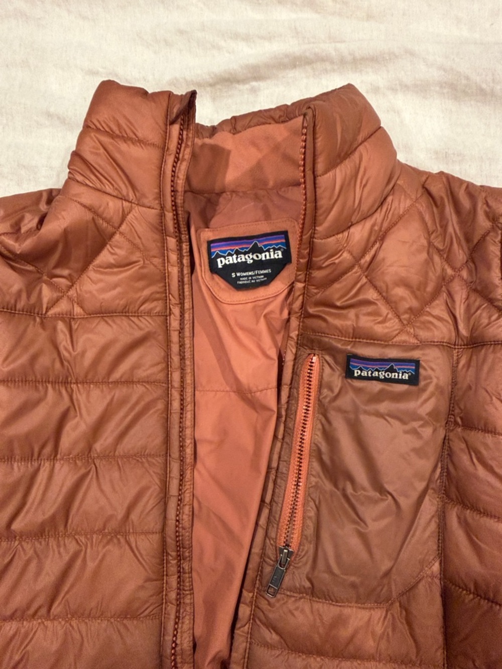 Patagonia Rose/Dusty Pink Quilted Insulated Jacket - Picture 4 of 5